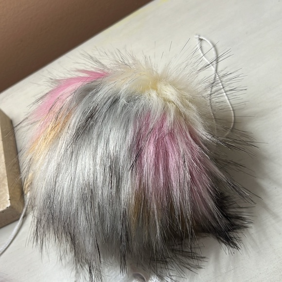 Fox Fur Pom Pom-3 colors 5”x5” extra large gorgeous poms for HANDBAG CHARMS - Picture 15 of 15